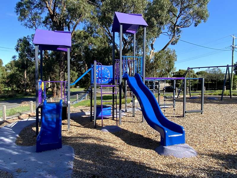 Queen Road Reserve Playground, Summit Road, Lilydale