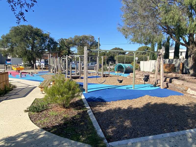 R Penman Reserve Playground, Wilson Road, Blairgowrie