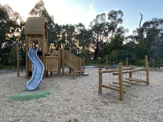 R.D. Egan Lee Reserve Playground, Wallace Road, Knoxfield