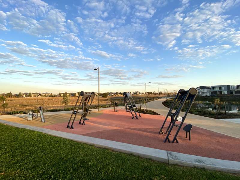 Radial Street Outdoor Gym (Truganina)
