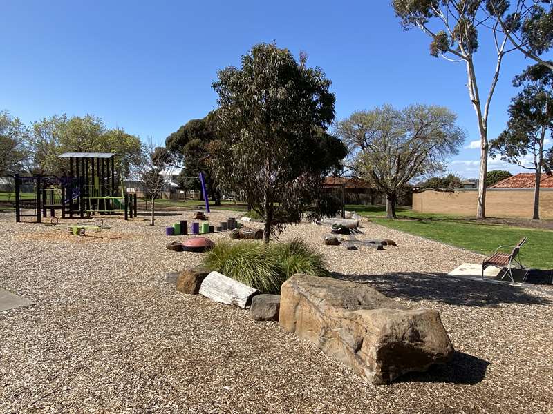 Raeburn Reserve Playground, Oakbank Grove, Pascoe Vale