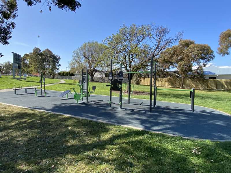 Raeburn Reserve Outdoor Gym (Pascoe Vale)