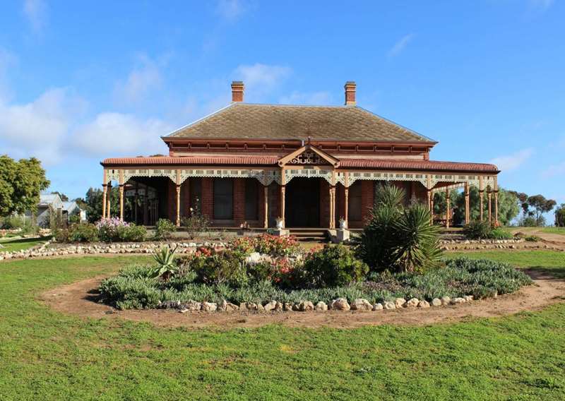 Rainbow - Yurunga Homestead