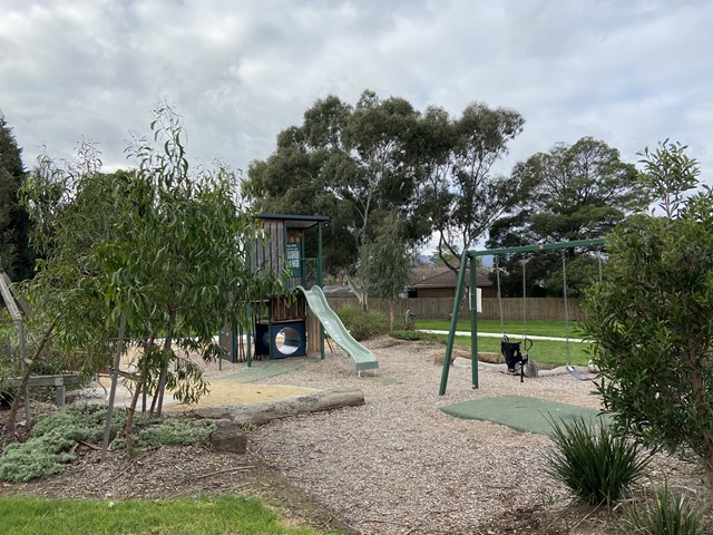 Raphael Court Playground, Scoresby