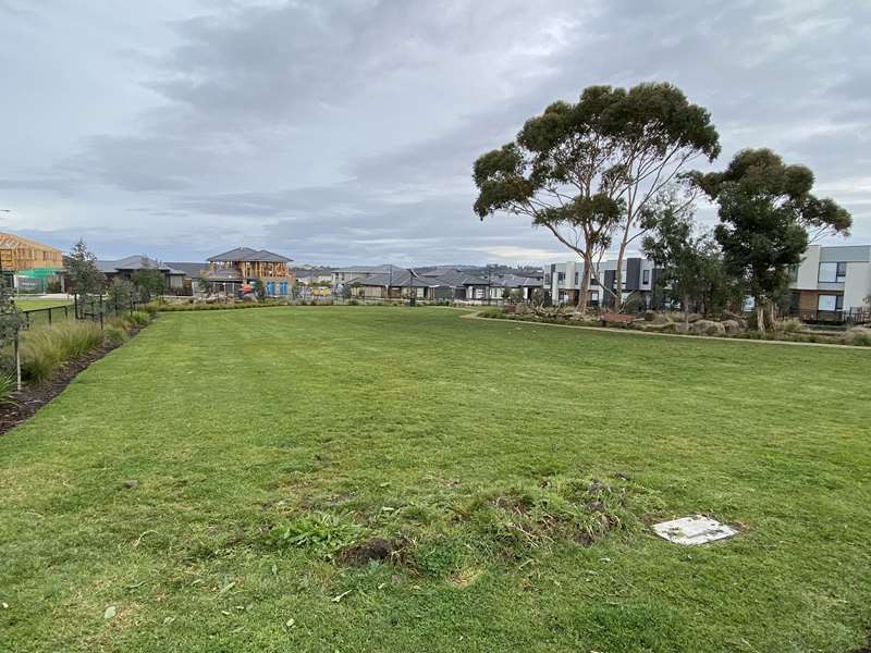 Rathdowne Community Fenced Dog Park (Wollert)