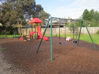 Reuben Court Playground, Blackburn South