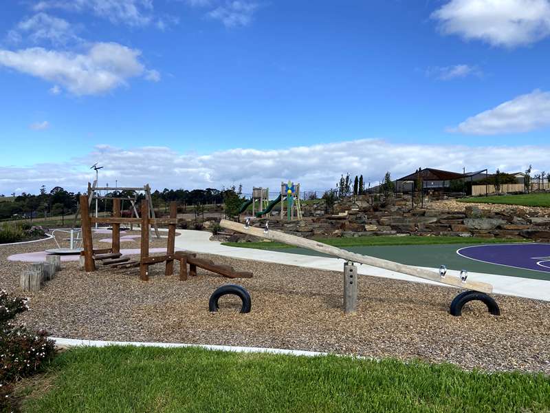Ridge Top Park Playground, Vantage Rise, Warragul