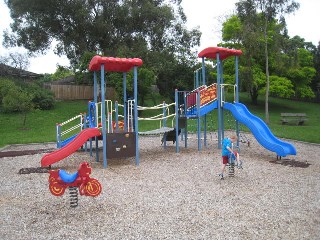 VC Henderson Reserve Playground, Rill Street, Heidelberg