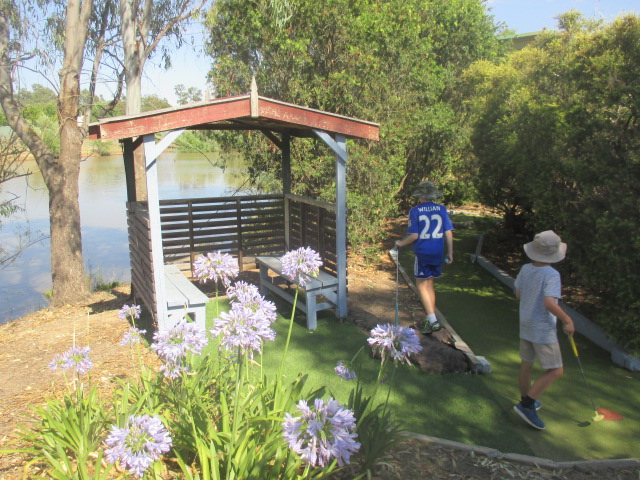 Shepparton - Riverside Gardens Mini Golf