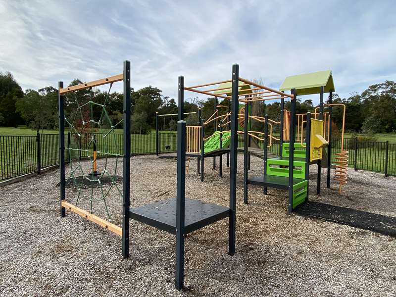 Robinson Road Reserve Playground, Crawley Road, Narre Warren North