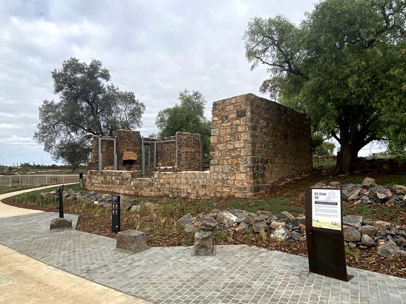 Rockbank and Kororoit Creek Heritage Trail (Aintree)