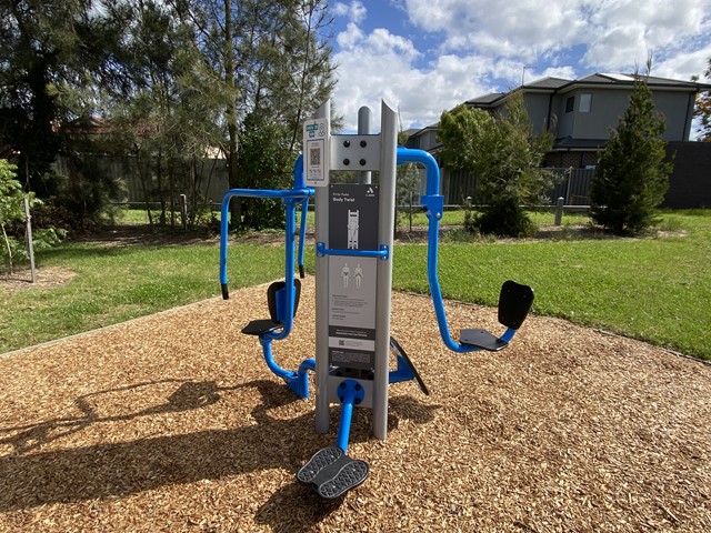 Rona Street Reserve Outdoor Gym (Reservoir)