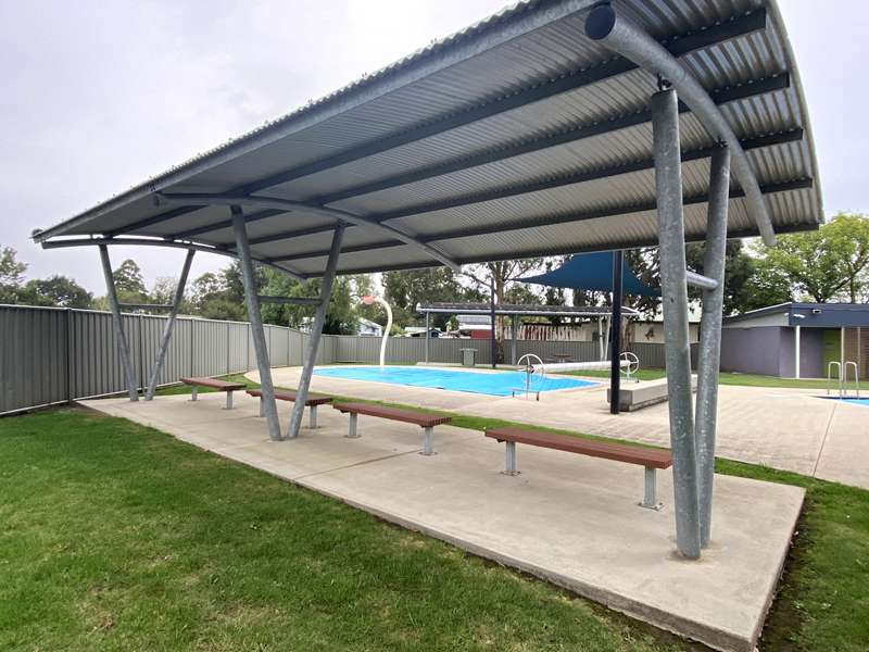 Rosedale Outdoor Swimming Pool