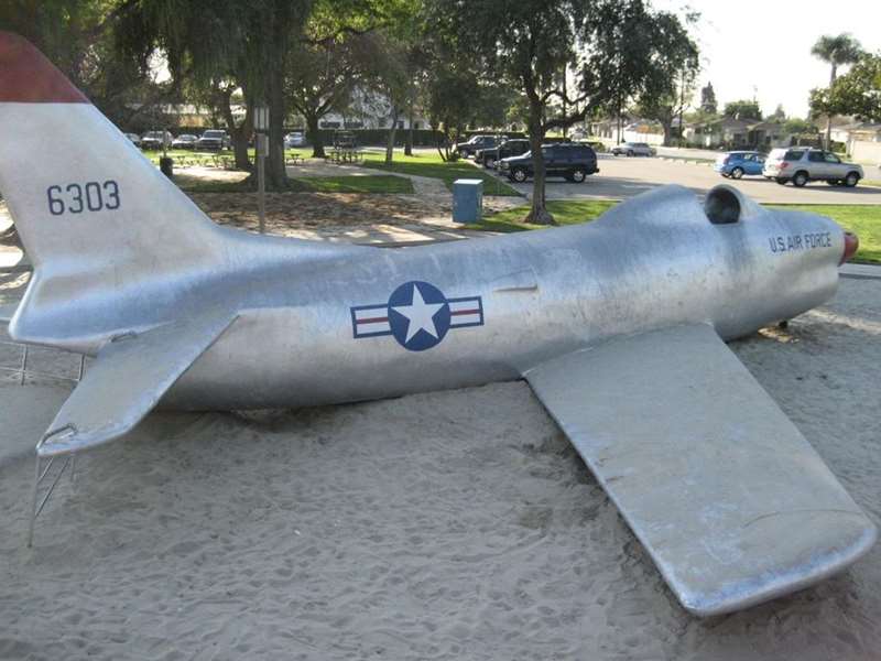 Saber Jet Playground, California, USA