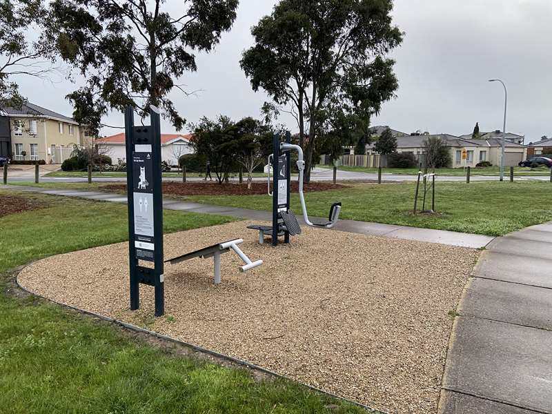 Salamander Drive Reserve Outdoor Gym (Taylors Lakes)