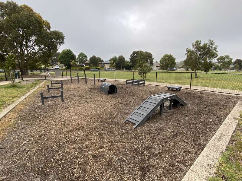 Sandfield Reserve Fenced Dog Park (Carrum Downs)