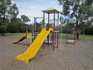 Santa Monica Drive Playground, Keilor Lodge