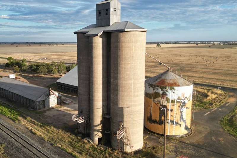 Serviceton Silo Art