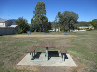 Seventh Street Playground, Eildon