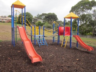 Shoubra Drive Playground, Highton