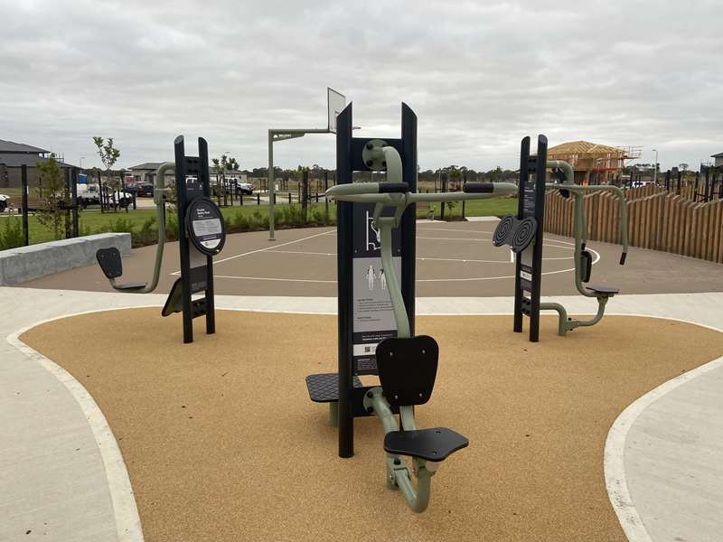 Silo Park Outdoor Gym (Clyde North)