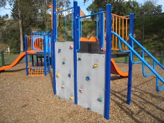 Sir Robert Menzies Reserve Playground, Henderson Avenue, Malvern