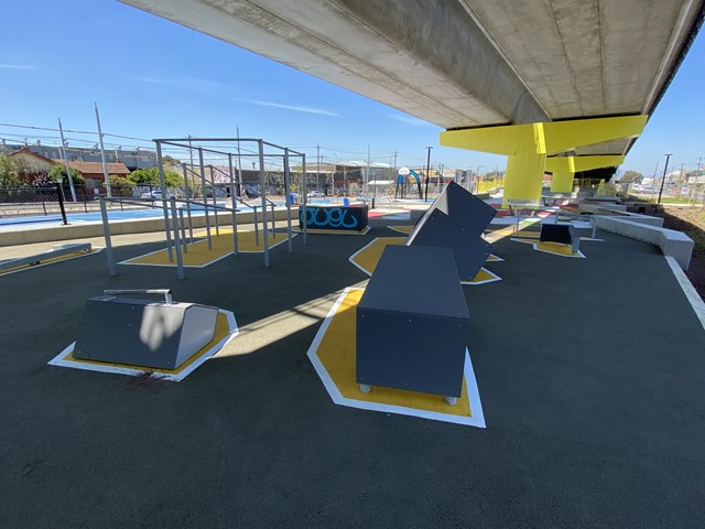 Skyrail Moreland Station Multi-Sports Area (Brunswick)