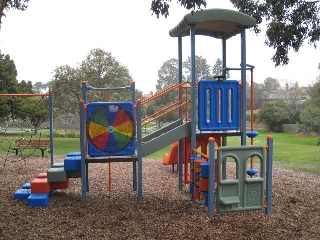 St Clems Road Playground, Doncaster East