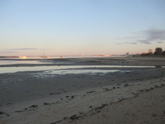 St Kilda Pier Beach (West St Kilda Beach)