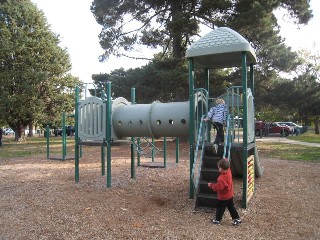 Station Road (East) Playground, Gisborne