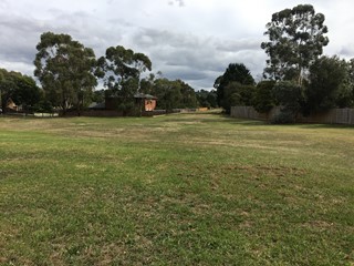 Summerhill Park Dog Off Leash Area (Mooroolbark)