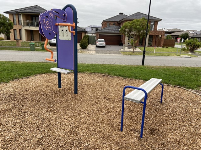 Sun Orchid Drive Reserve Outdoor Gym (Pakenham)