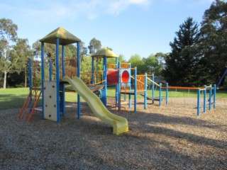 T.B. Drew Park Playground, Cemetery Road, Moe