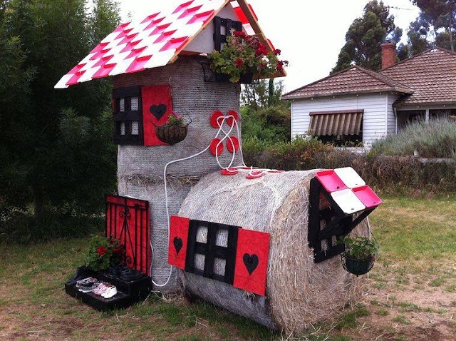 Tarrington Hay Bale Art