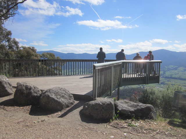 Tawonga Gap Road Loookout Points