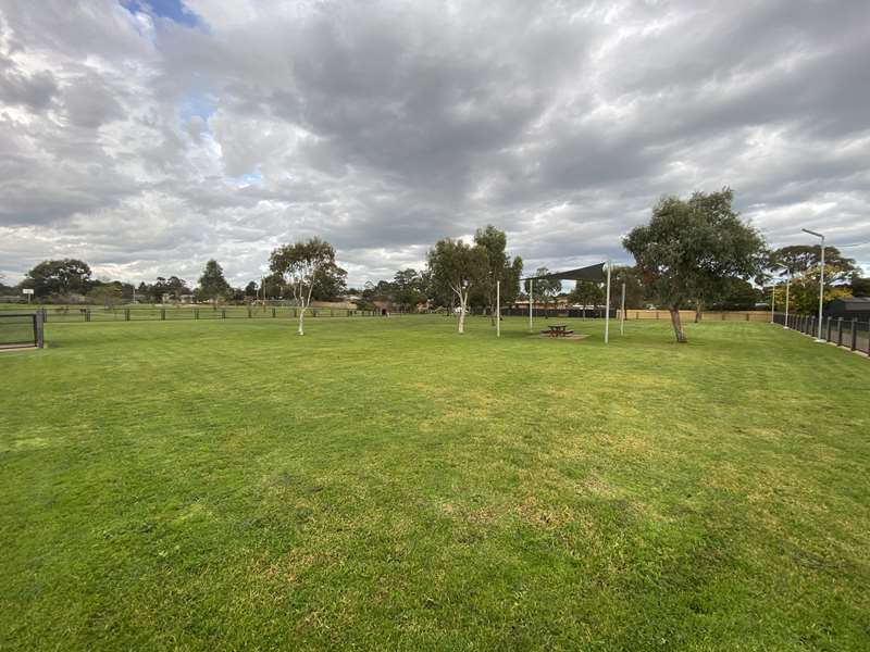 Telopea Reserve Fenced Dog Park (Frankston North)