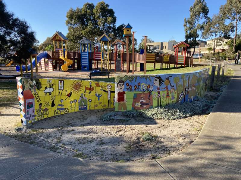 Tenterfield Park Playground, Tenterfield Drive, Burnside Heights