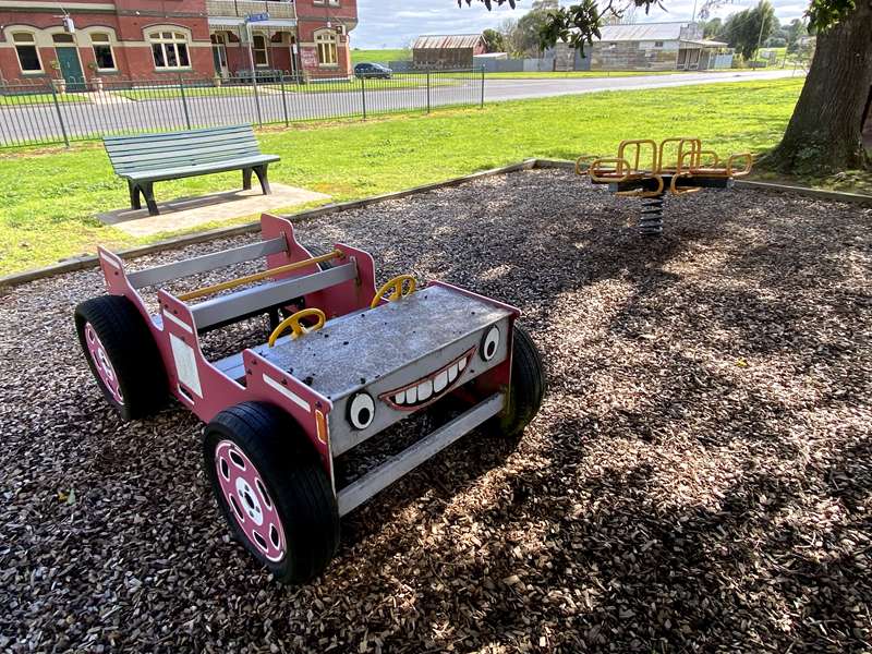 Terang-Mortlake Road Playground, Noorat