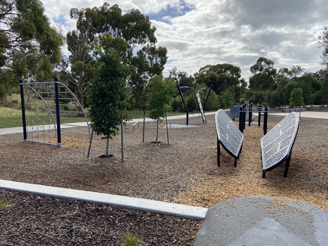The Lakes Reserve Outdoor Gym (Taylors Lakes)