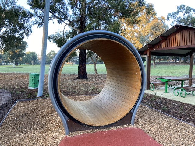 Thomas Street South Reserve Playground, Thomas Street, Hampton