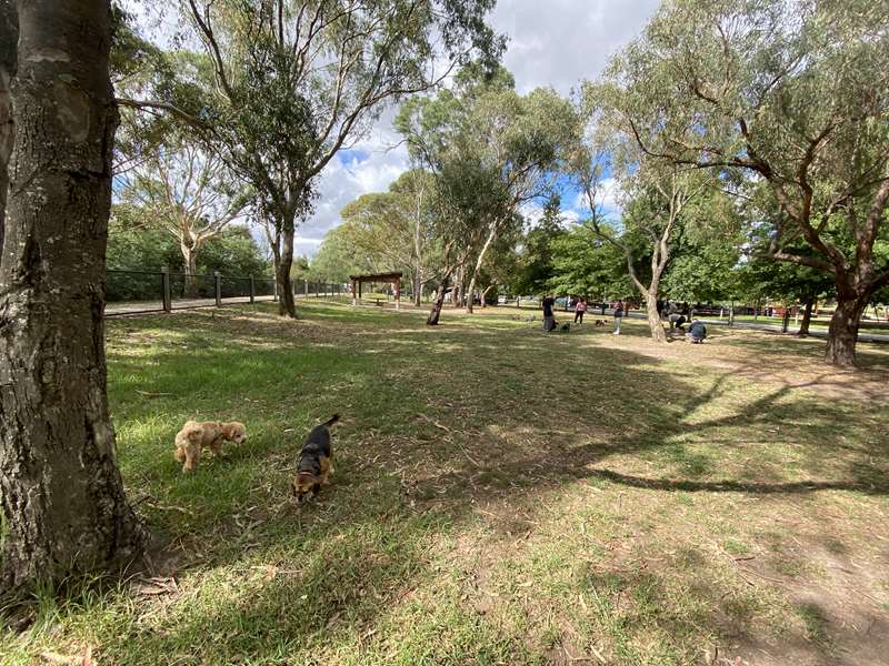 Tirhatuan Park Fenced Dog Park (Dandenong North)