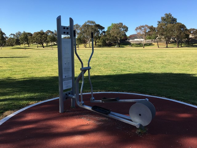 Tirhatuan Park Outdoor Gym (Dandenong North)