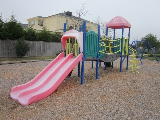 Tollkeepers Parade Playground, Attwood