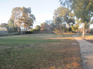 Tony Mommson Reserve Dog Off Leash Area (Hadfield)