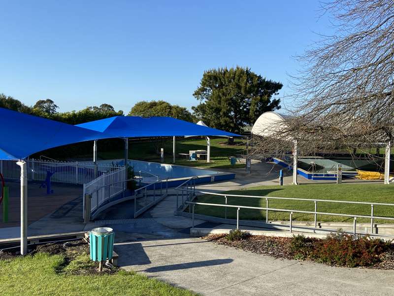 Toora Outdoor Pool
