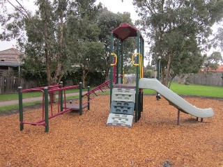 Travers Crescent Playground, Burwood East