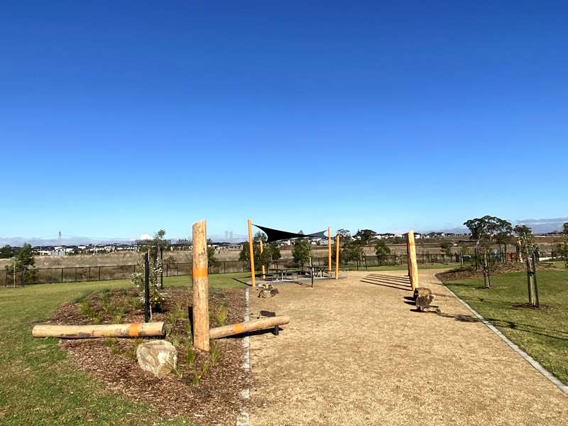 Tree Walk Park Fenced Dog Park (Clyde North)