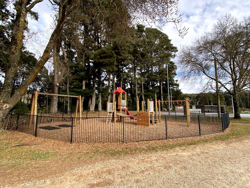 Trentham Sports Ground Reserve Playground, Falls Road, Trentham