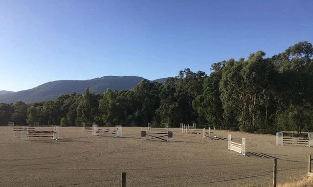 Upper Yarra Adult Riding Club