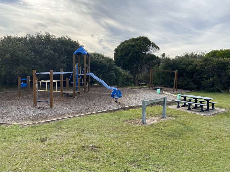 Van Cleef Reserve Playground, April Avenue, Venus Bay